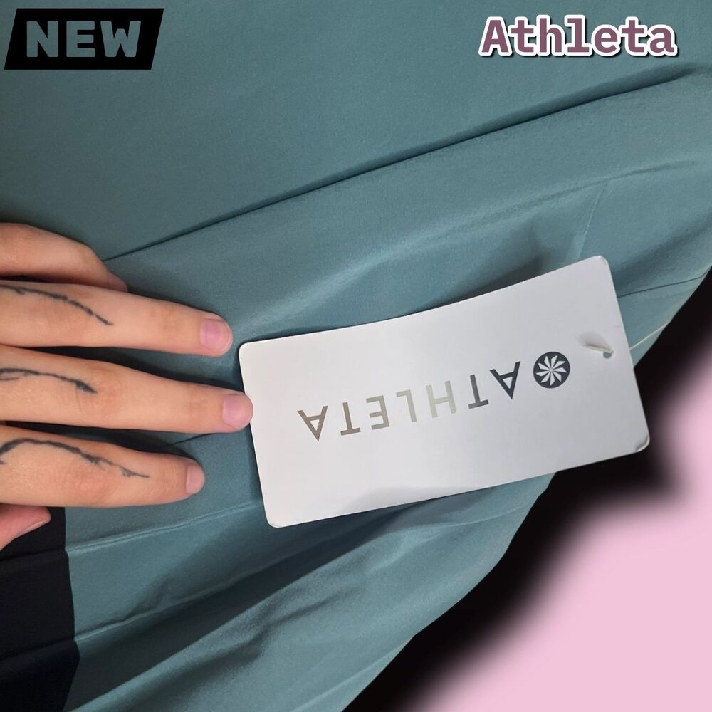 🔴New Athleta Swing Forward Pleated Tank — NWT (Size S) - Picture 4 of 9